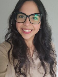 Angelica, Latina slow living blogger at At The Slow Table
